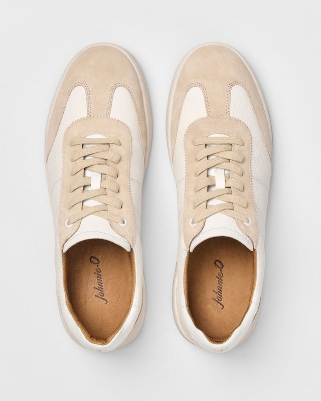 SURE SHOT SNEAKER