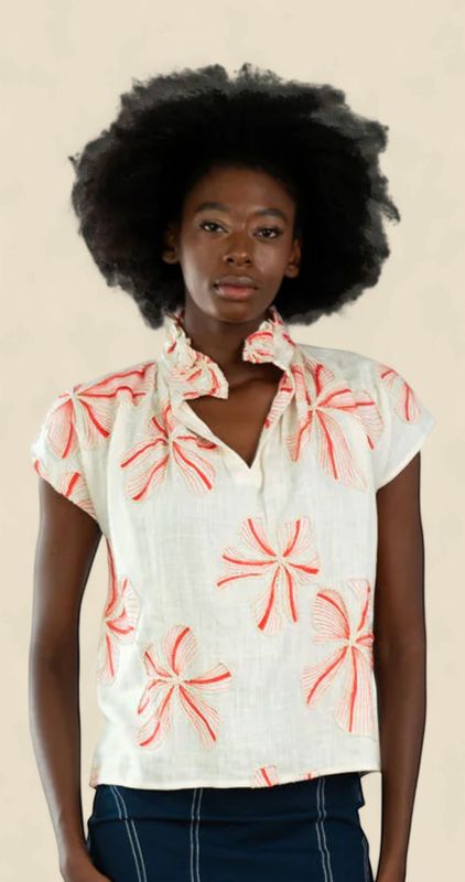 VICKI SHORT SLEEVE - LILY EMBROIDERY