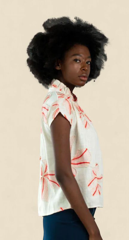 VICKI SHORT SLEEVE - LILY EMBROIDERY