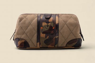 WOODLAND QUILTED OXFORD CANVAS SHAVE CASE