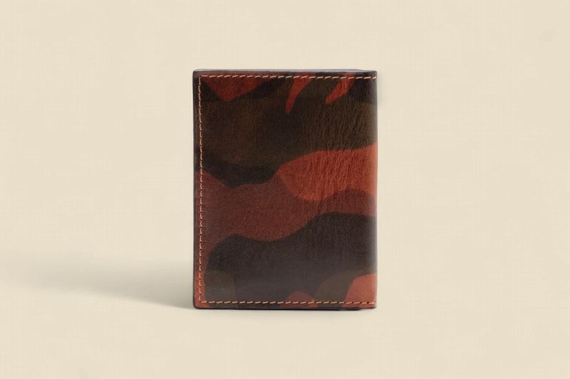 HEMINGWAY SADDLE LEATHER ID WALLET - CAMO
