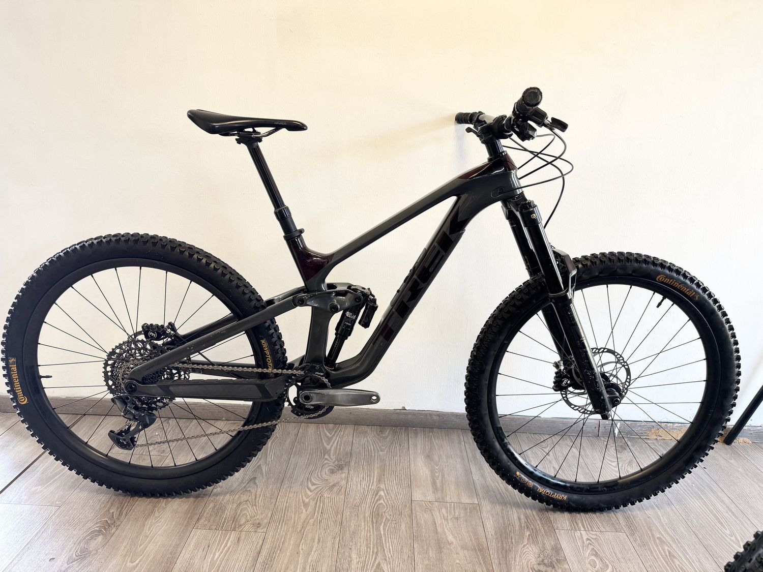Trek Slash 9.8 Gen 5