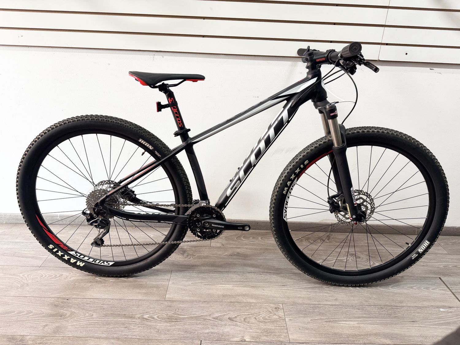 SCOTT - SCALE 970
