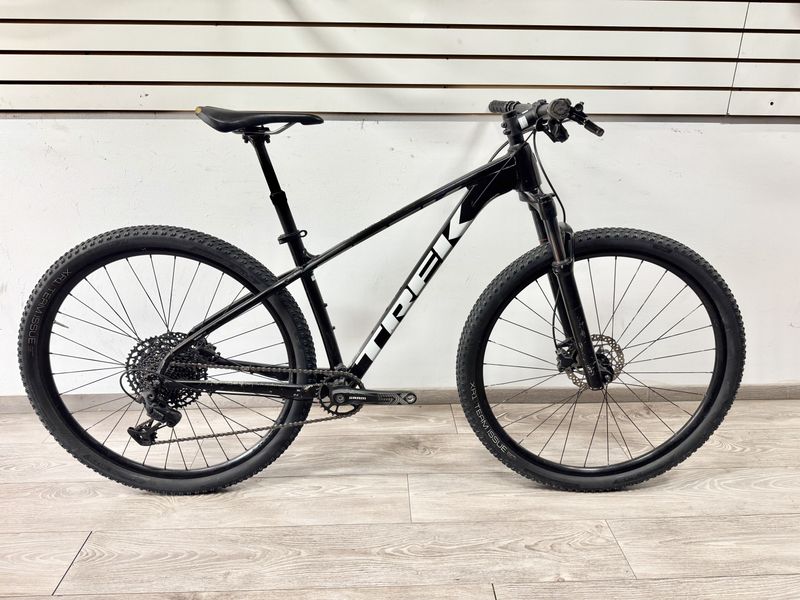 TREK - X-CALIBER 8