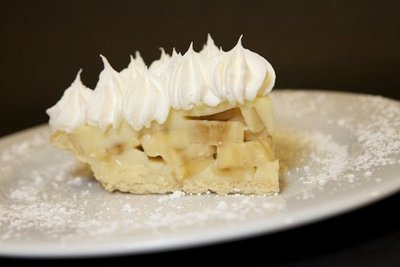 Whole Banana Cream Pie