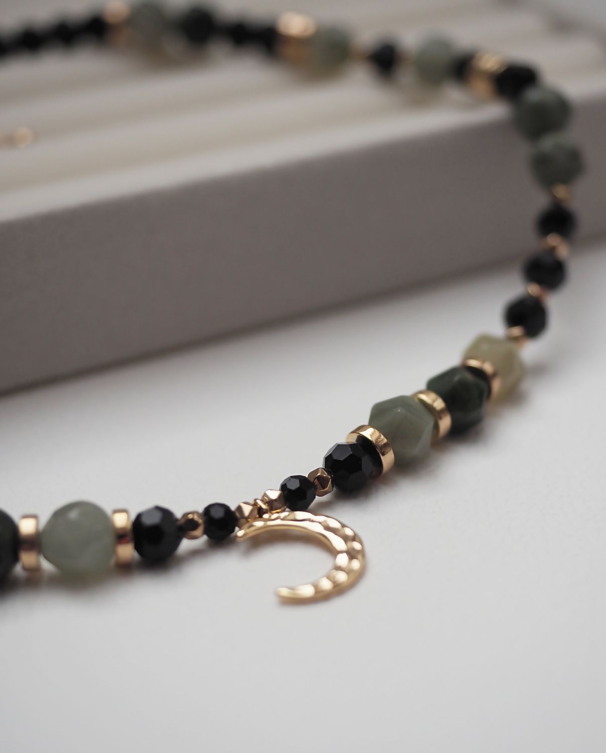 Naszyjnik &quot;Mossy Moon&quot;