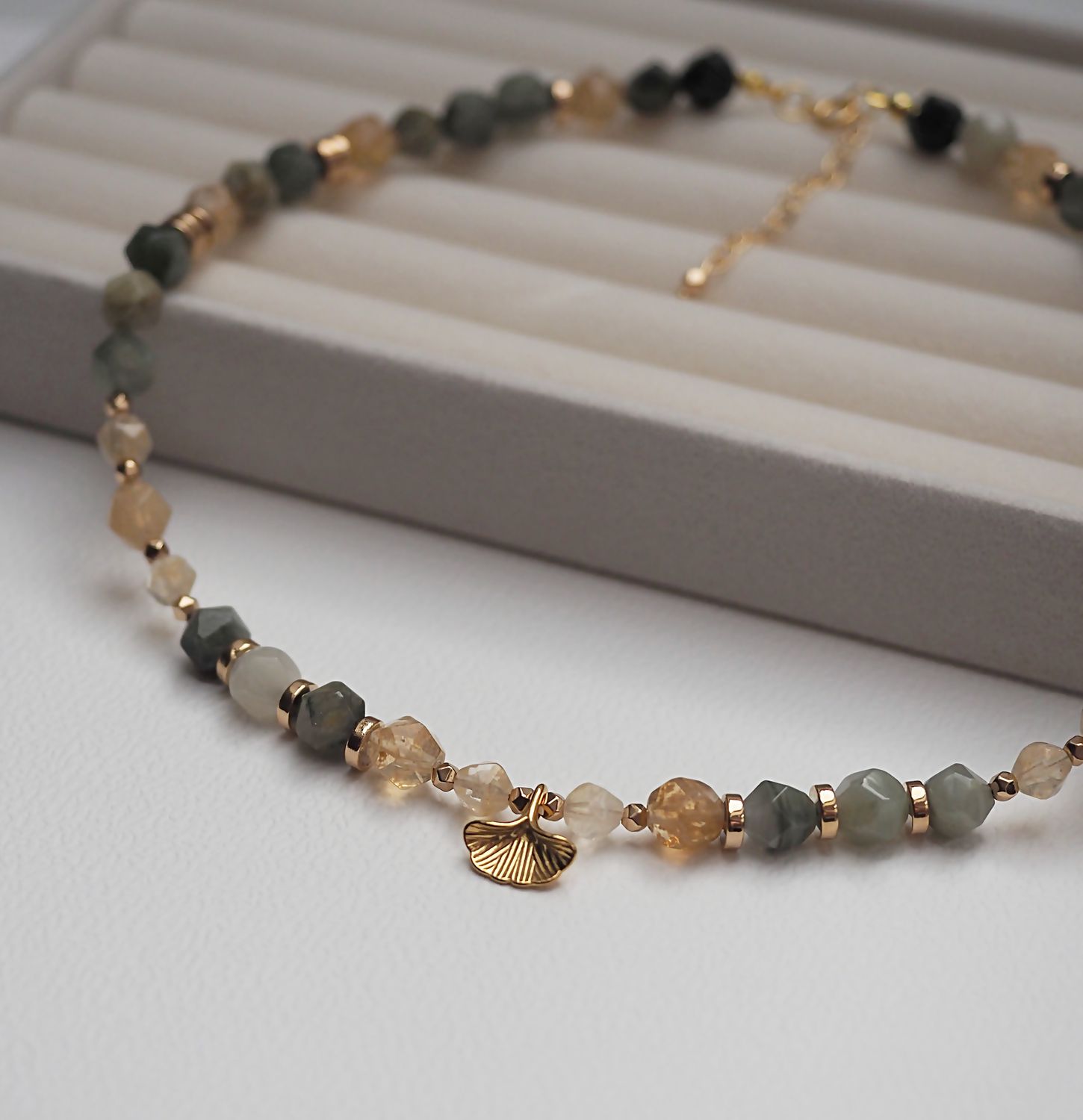 Naszyjnik &quot;Mossy Leaf&quot;