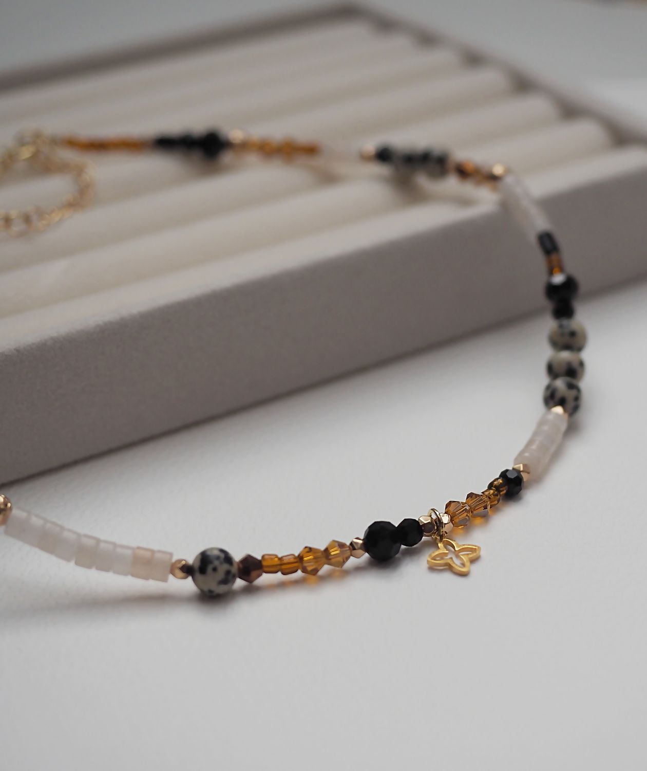 Naszyjnik &quot;Dalmatian Mix&quot;