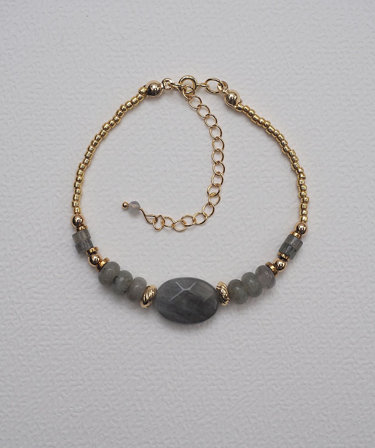Bransoletka &quot;Golden Labradorite&quot;