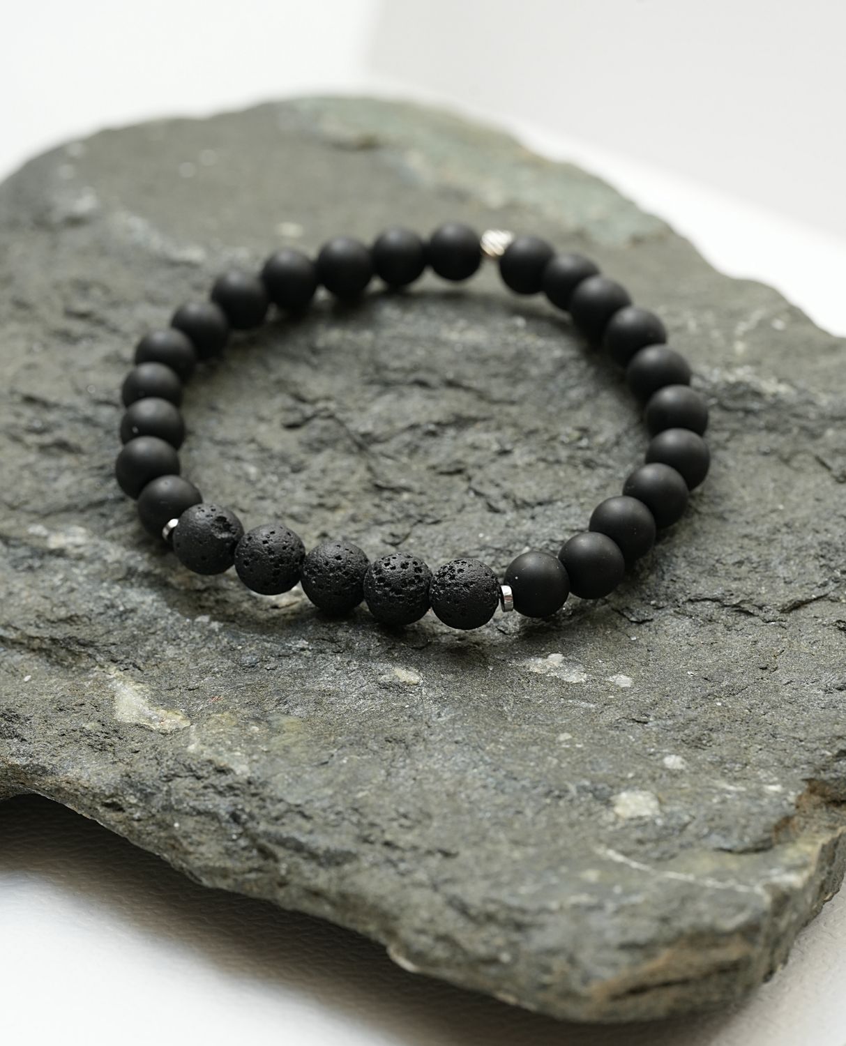 Bransoletka męska personalizowana Onyks Mat i Lawa wulkaniczna 8mm