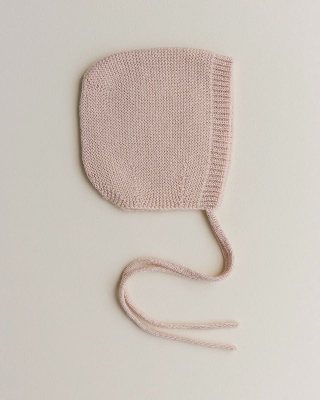 Hvid - Bonnet dolly L (12-24M) Apricot