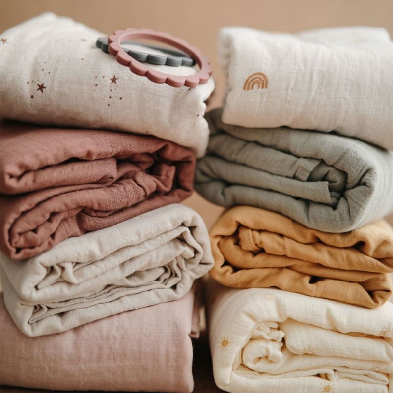 Mushie muslin swaddle - Auburn