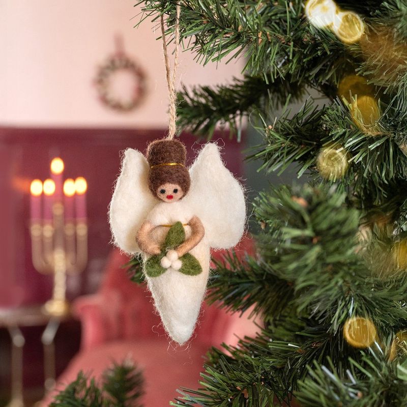 Hanger engeltje wit met mistletoe