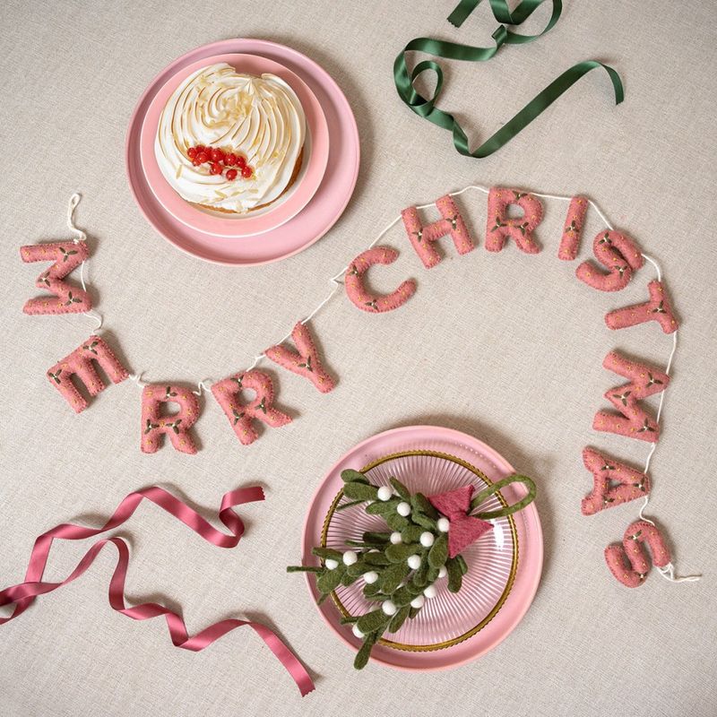 Slinger merry christmas mistletoe dreams