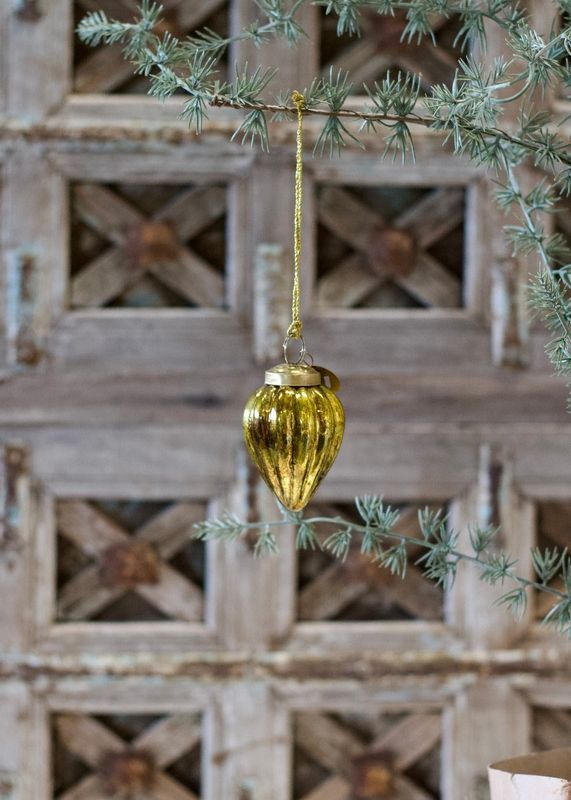 Kerstkegel glanzend goud