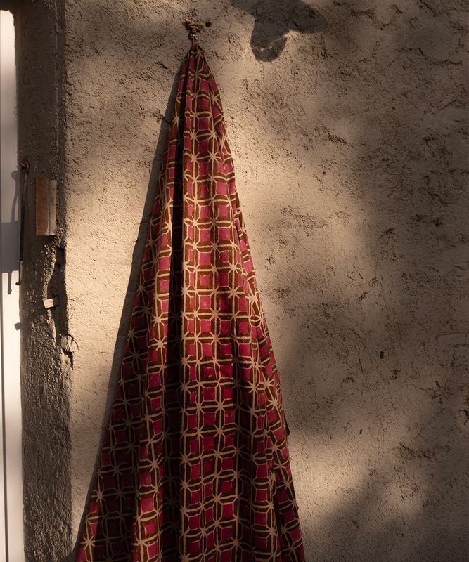 Helena single throw in tote bag 220 x 140cm
