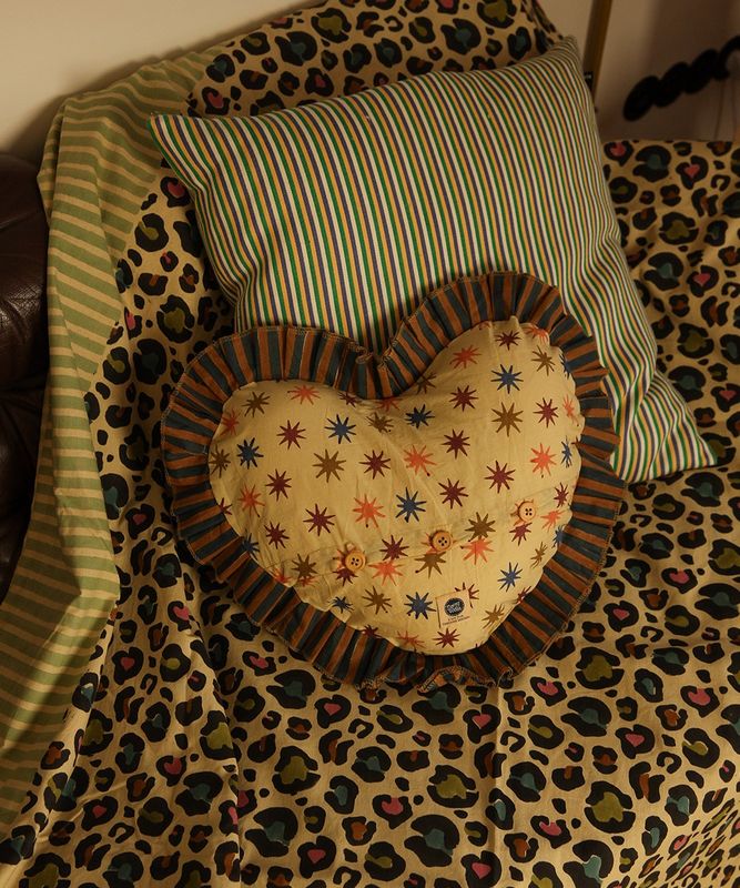 Noa star heart pillow