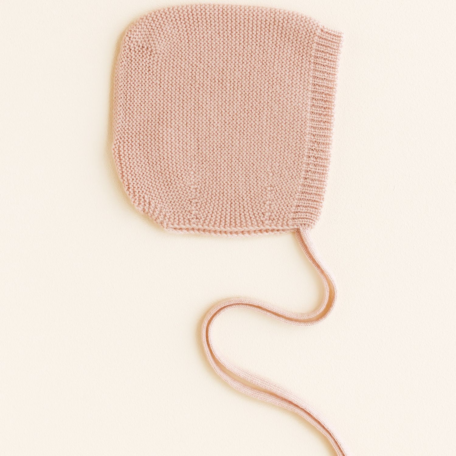 Hvid - bonnet newborn apricot