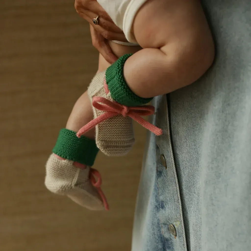 Hvid - booties cream / grass, Kies een maat: 0-9 MAANDEN