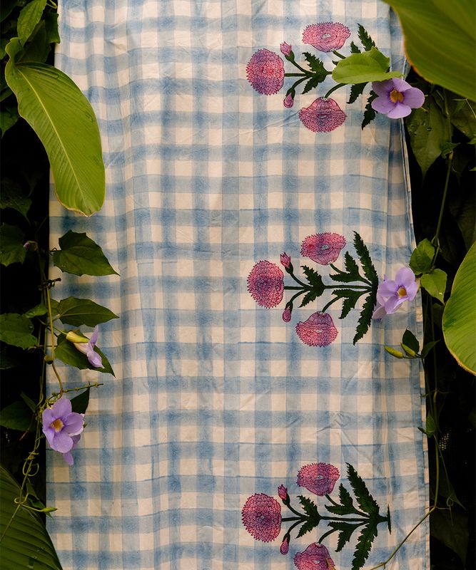 iris Table Throw