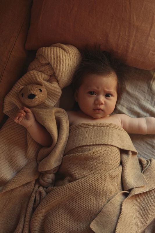 Hvid- teddy tokki sand
