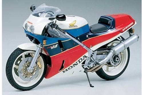 1/12 HONDA VFR750R (depicted as built and painted in white, blue and red)