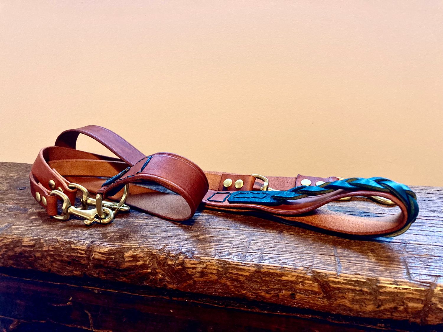 Dual Dog Leash in Chestnut 