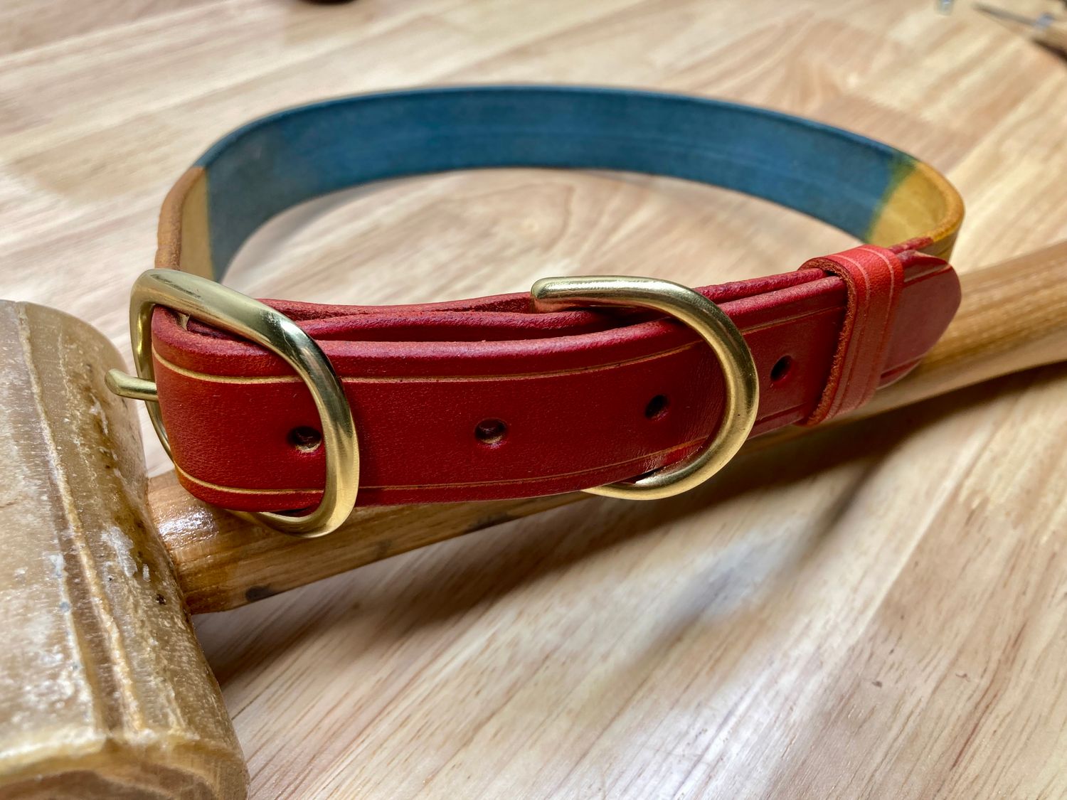Grand Prismatic Signature Collar