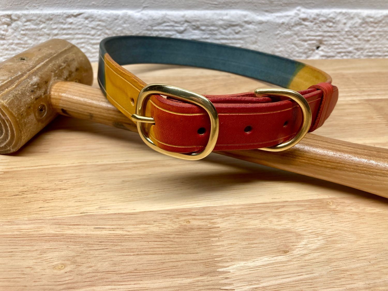 Grand Prismatic Signature Collar