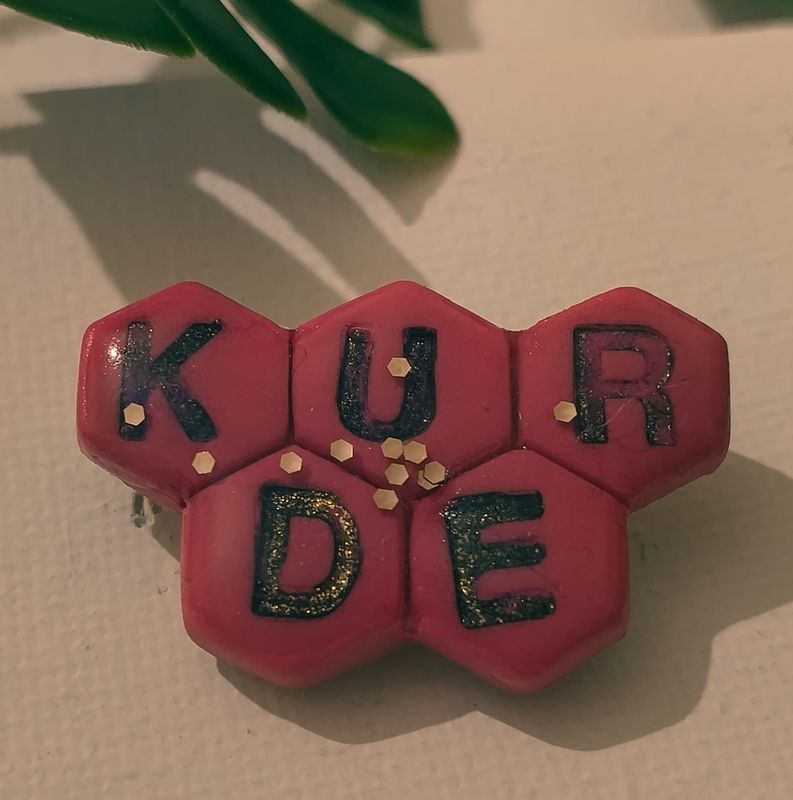 Kurde - pin/broszka