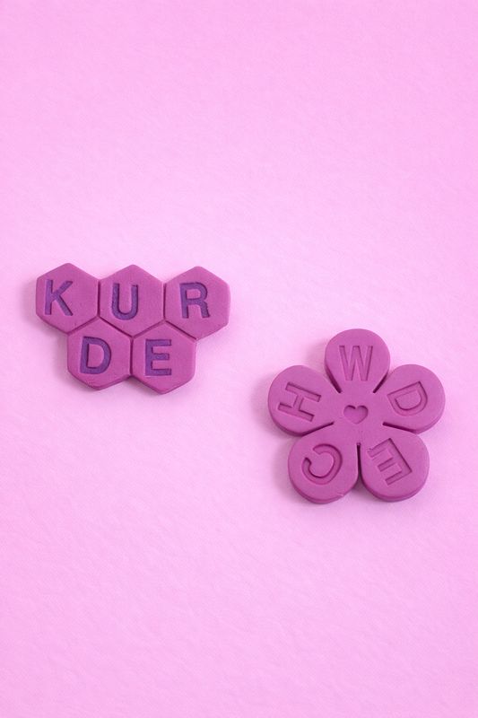 Kurde/ wdech - pin/broszka