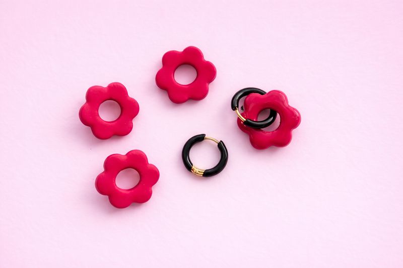 Medium flower red