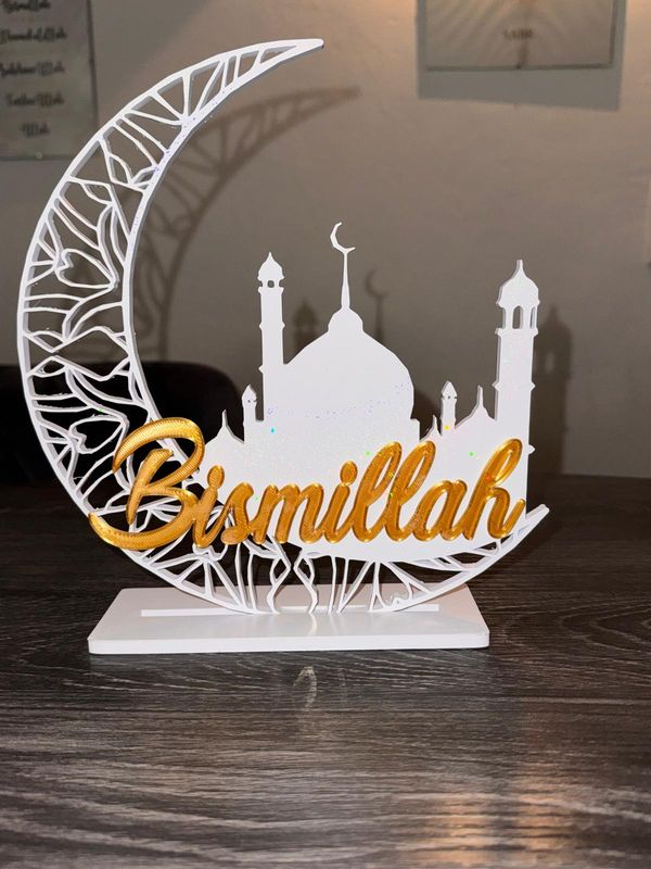 Mond mit  Bismillah