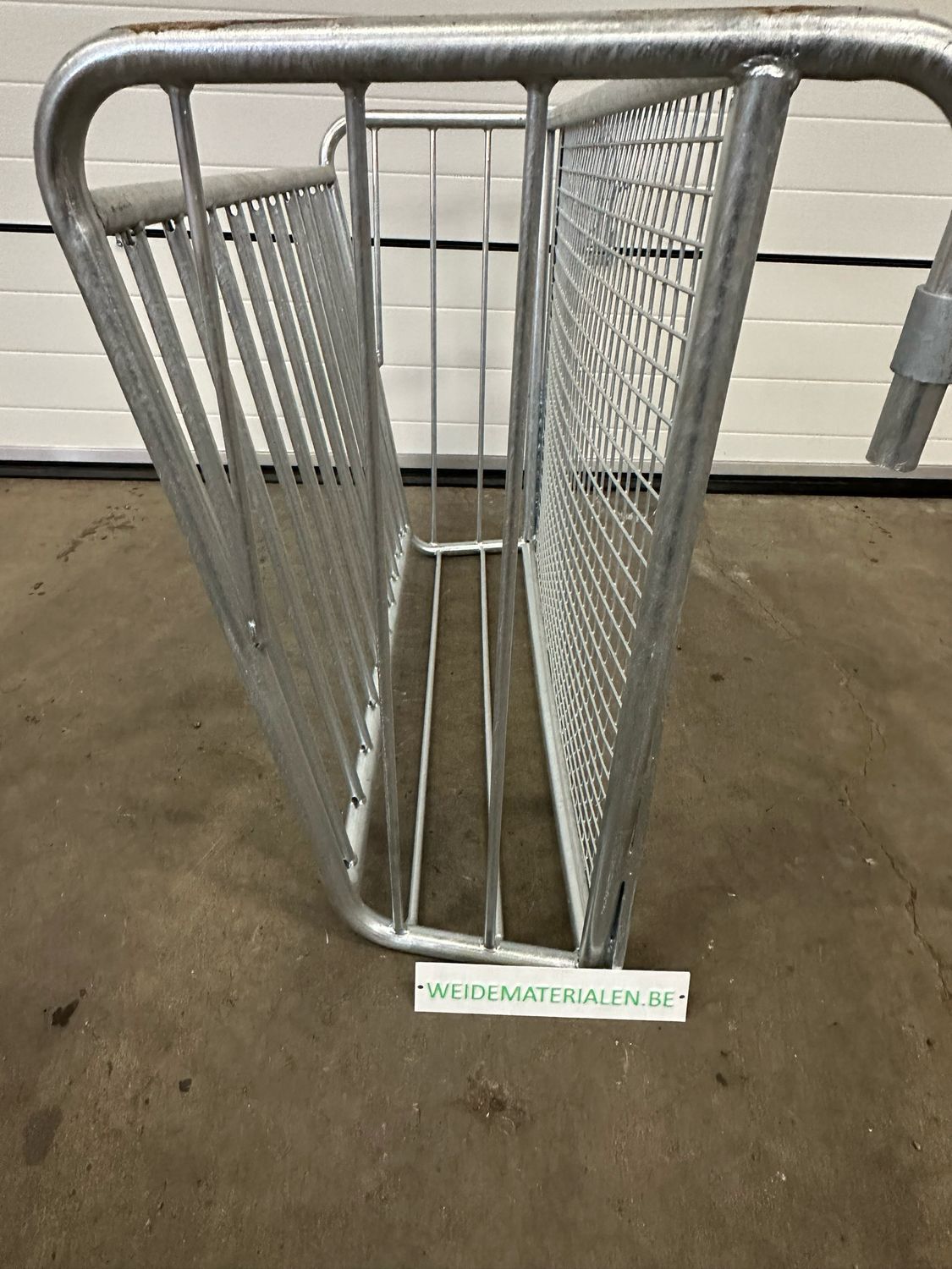 Hooiruif hangmodel met spijlen 100cm Hooiruif hangmodel met spijlen 100cm