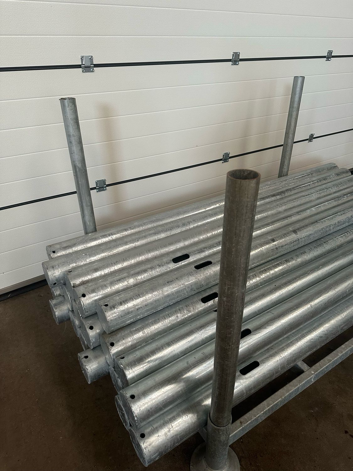 Poortpaal sluit dia 9 dubbele sleuf 180° Poortpaal sluit dia 9 dubbele sleuf 180°