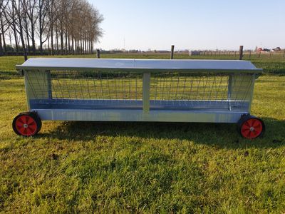 Hooiruif op wielen met opvangbak 300cm