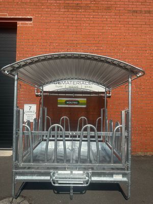 Hooiruif met bogen 2x2m 12voederplaatsen Hooiruif met bogen 2x2m 12voederplaatsen