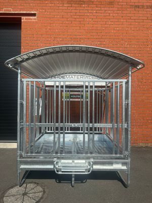 Hooiruif met spijlen 2x2m 12voederplaatsen Hooiruif met spijlen 2x2m 12voederplaatsen