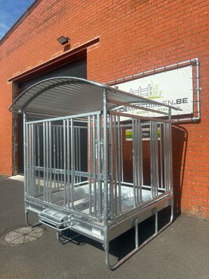 Hooiruif met spijlen 2x2m 12voederplaatsen