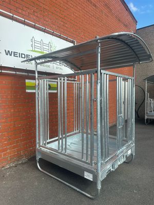 Hooiruif met spijlen 1,5x1,5m 8voederplaatsen