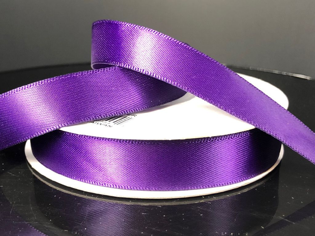 SILKY DOUBLE FACE SATIN NON WIRED EDGE 5/8"" x 25 YD EGGPLANT