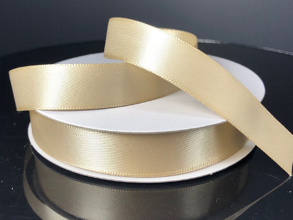 SILKY DOUBLE FACE SATIN NON WIRED EDGE 5/8"" x 25 YD LIGHT GOLD