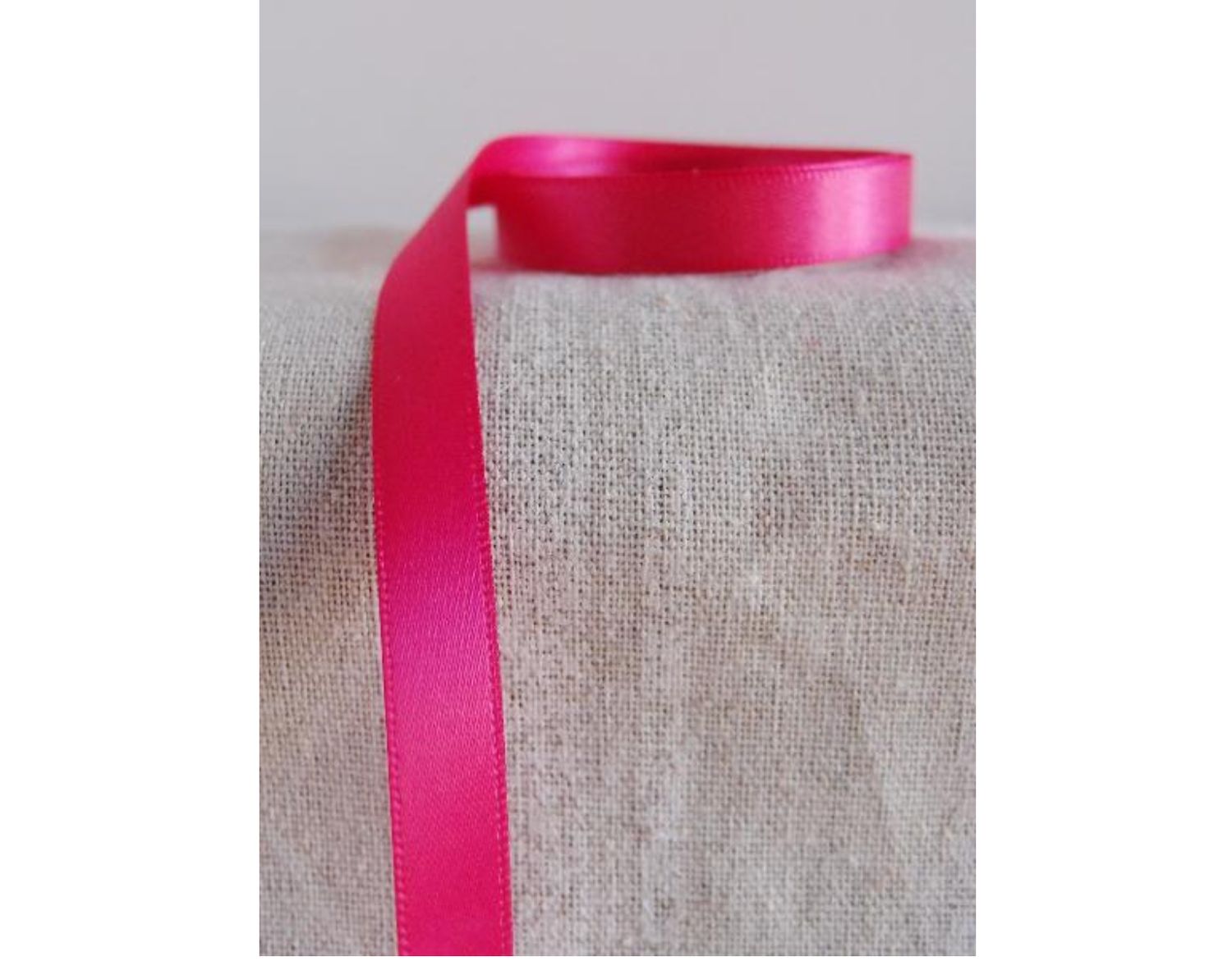 3/8’’ 50YD DOUBLE FACE HOT PINK RIBBON