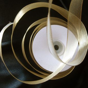 5/8’’ METALLIC GOLD RIBBON