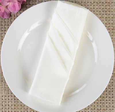 18" IVORY FABRIC NAPKIN, 6 TO THE PACK