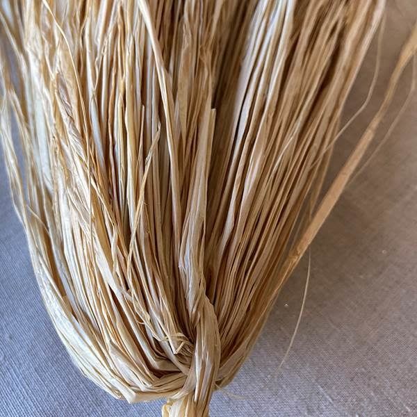 300 Gram Raffia Trimmed Natural