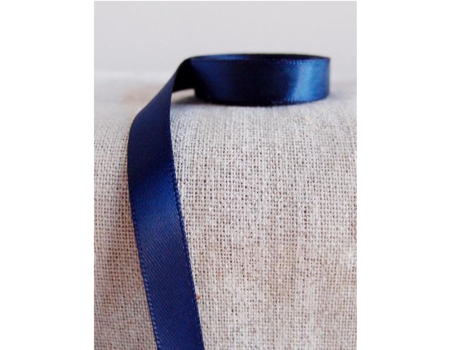 3/8’’X 50 YD NAVY DOUBLE FACE RIBBON