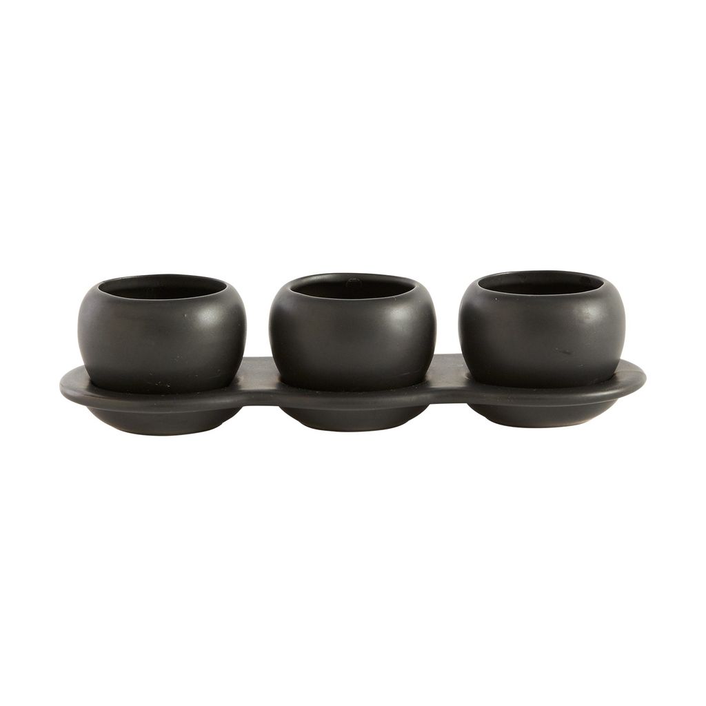 60% off was $8 now $3.20. 3.25”x2" BLACK Otto Pots (AD)