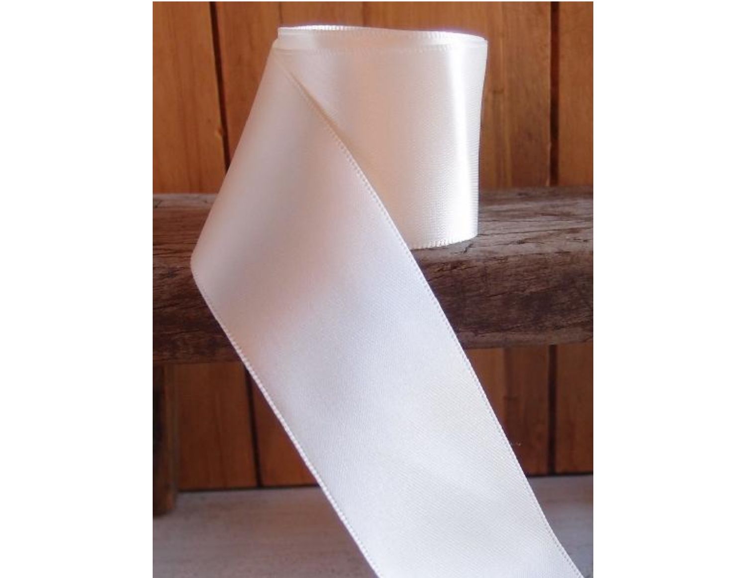 1.5’’ X 25 YD IVORY DOUBLE FACE RIBBON