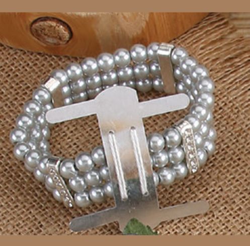SILVER PEARLS CORSAGE WRISLET